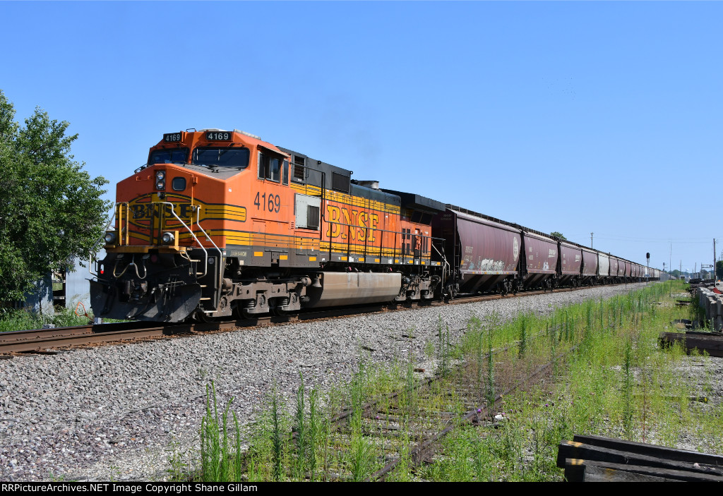 BNSF 4169